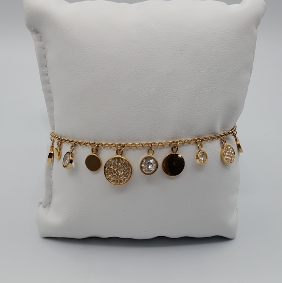 Michael kors Gold Tone Charm Bracelet NWT - Picture 1 of 4